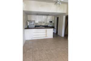 446 7th Pl, Vero Beach, FL 32962, Sold 09/23/20