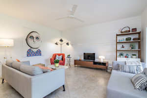 2703 Fairway Dr N, Jupiter, FL 33477, Sold 04/09/20