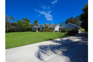 927 SE Waterside Way, Stuart, FL 34997, Sold 04/27/20