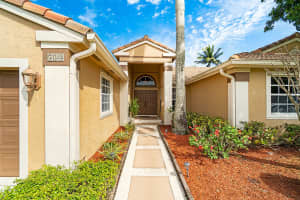 538 NW 47th Ave, Deerfield Beach, FL 33442, Sold 06/05/20