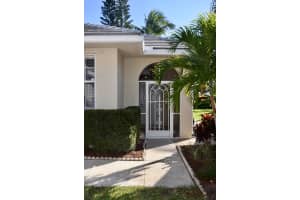 2015 Bedford Dr, Palm Beach Gardens, FL 33403, Sold 04/30/20
