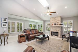 31 Grand Bay Cir, North Palm Beach, FL 33408, Sold 04/30/20