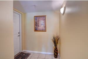 402 Villa Cir, Boynton Beach, FL 33435, Sold 04/30/20