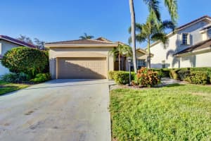 2727 S Hidden Lakes Dr, Delray Beach, FL 33445, Sold 04/08/20