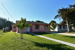 1917 N 51st St, Fort Pierce, FL 34947, Sold 04/21/20