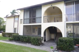 5760 Pine Wood Dr, Greenacres, FL 33463, Sold 04/01/20
