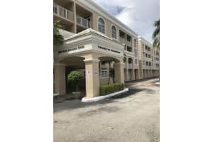 1280 S Alhambra Cir, Coral Gables, FL 33146, Sold 08/20/20