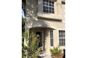 902 Summit Lake Dr, West Palm Beach, FL 33406, Sold 04/24/20