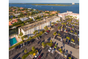 109 Paradise Harbour Blvd, North Palm Beach, FL 33408, Sold 05/04/20
