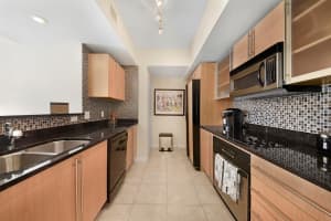 1551 N Flagler Dr, West Palm Beach, FL 33401, Sold 08/21/20