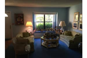 1089 Raintree Dr, Palm Beach Gardens, FL 33410, Sold 06/05/20