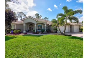 8141 SW Yachtsmans Dr, Stuart, FL 34997, Sold 05/12/20