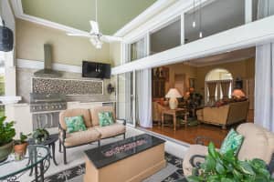 8223 SE Lagoon Dr, Hobe Sound, FL 33455, Sold 05/04/20