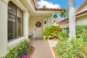 2865 Farragut Ln, West Palm Beach, FL 33409, Sold 06/02/20