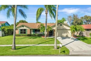 140 Valencia St, Royal Palm Beach, FL 33411, Sold 04/07/20