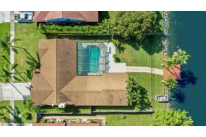 140 Valencia St, Royal Palm Beach, FL 33411, Sold 04/07/20