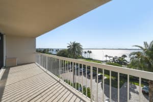 3250 S Ocean Blvd, Palm Beach, FL 33480, Sold 08/25/20