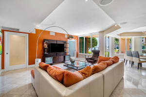 100 SE 5th Ave, Boca Raton, FL 33432, Sold 01/28/21