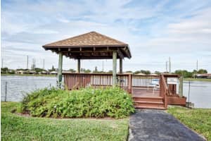 5497 Mirror Lakes Blvd, Boynton Beach, FL 33472, Sold 03/20/20