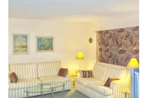 4301 Oak Terrace Dr, Greenacres, FL 33463, Sold 04/03/20