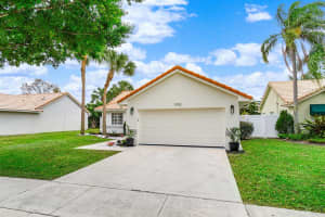 3752 S Lancewood Pl, Delray Beach, FL 33445, Sold 06/26/20