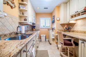 175 SE St Lucie Blvd APT F118, Stuart, FL 34996, Sold 06/12/20