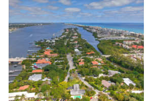 202 S Atlantic Dr, Lantana, FL 33462, Sold 01/27/21