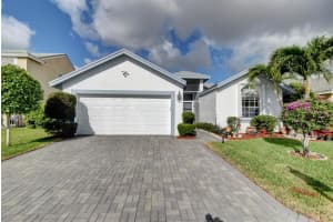 1045 Fairfax Cir W, Boynton Beach, FL 33436, Sold 08/04/20