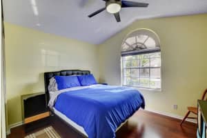 1045 Fairfax Cir W, Boynton Beach, FL 33436, Sold 08/04/20