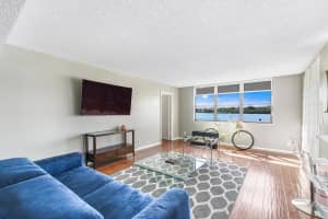 1542 Jupiter Cove Dr, Jupiter, FL 33469, Sold 10/30/20