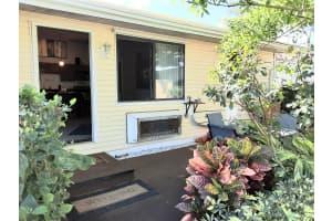 547 7th Pl, Vero Beach, FL 32962, Sold 04/27/20