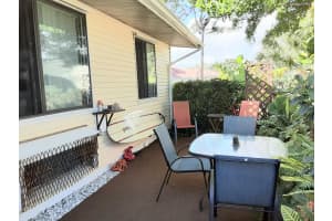 547 7th Pl, Vero Beach, FL 32962, Sold 04/27/20