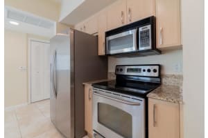 403 S Sapodilla Ave, West Palm Beach, FL 33401, Sold 08/28/20