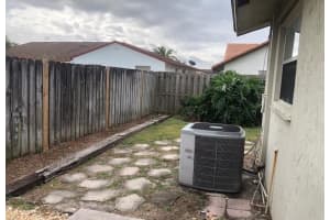 5286 Woodstone Cir W, Lake Worth, FL 33463, Sold 05/08/20