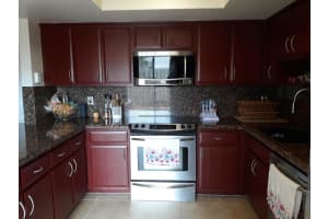 12128 Regal Ct E, Wellington, FL 33414, Sold 04/30/20