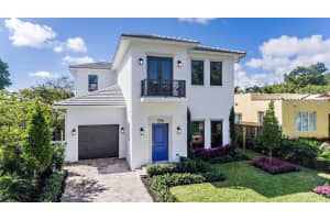 596 Ardmore Rd, West Palm Beach, FL 33401, Sold 01/08/21