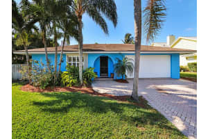 137 Lucina Dr, Hypoluxo, FL 33462, Sold 08/21/20
