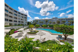 2760 S Ocean Blvd, Palm Beach, FL 33480, Sold 05/14/20