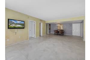 2760 S Ocean Blvd, Palm Beach, FL 33480, Sold 05/14/20