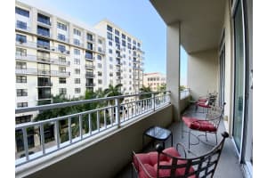 99 SE Mizner Blvd, Boca Raton, FL 33432, Sold 09/28/20