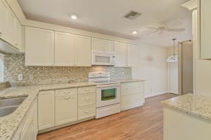 12879 SE Berwick Ct, Hobe Sound, FL 33455, Sold 06/26/20