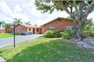 500 SE 27th Way, Boynton Beach, FL 33435, Sold 05/15/20