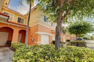 5171 SE Mariner Garden Cir, Stuart, FL 34997, Sold 06/05/20