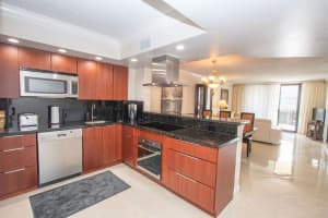 896 N Federal Hwy, Lantana, FL 33462, Sold 07/27/20