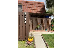 8541 Boca Rio Dr, Boca Raton, FL 33433, Sold 09/10/20