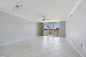 231 E Lantana Rd, Lantana, FL 33462, Sold 01/28/21