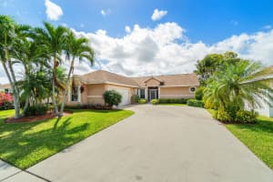 9024 Paragon Way, Boynton Beach, FL 33472, Sold 04/28/20