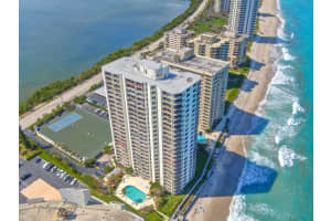 5420 N Ocean Dr # 101, Riviera Beach, FL 33404, Sold 02/12/21