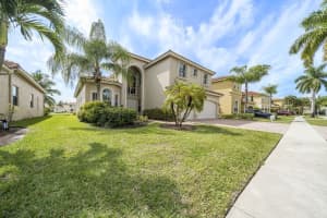 6647 Houlton Cir, Lake Worth, FL 33467, Sold 08/02/21