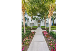 722 Bay Colony Dr S, Juno Beach, FL 33408, Sold 08/26/20